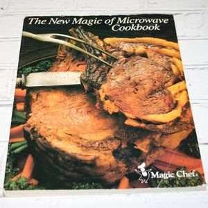 Vintage 1974 The New Magic of Microwave cookbook Magic Chef (Bf)
